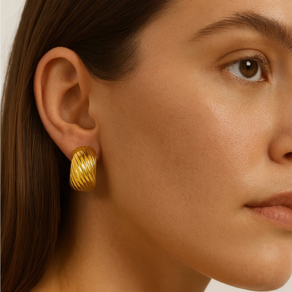 Gold CC Shaped Chunky Earrings